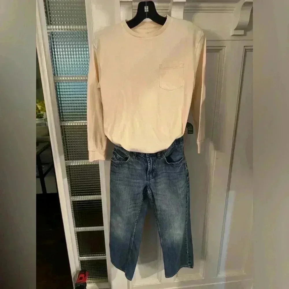 Gaps kids boys straight fit jeans sz 7 and long sleeve crew neck pocket tee sz m